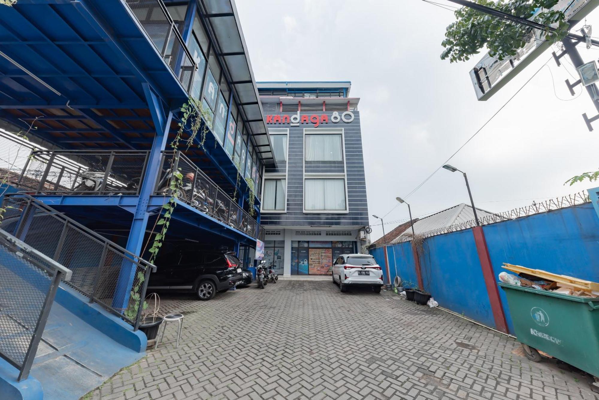 Reddoorz At Kandaga 80 Near Stadium Arcamanik Hotel 2*